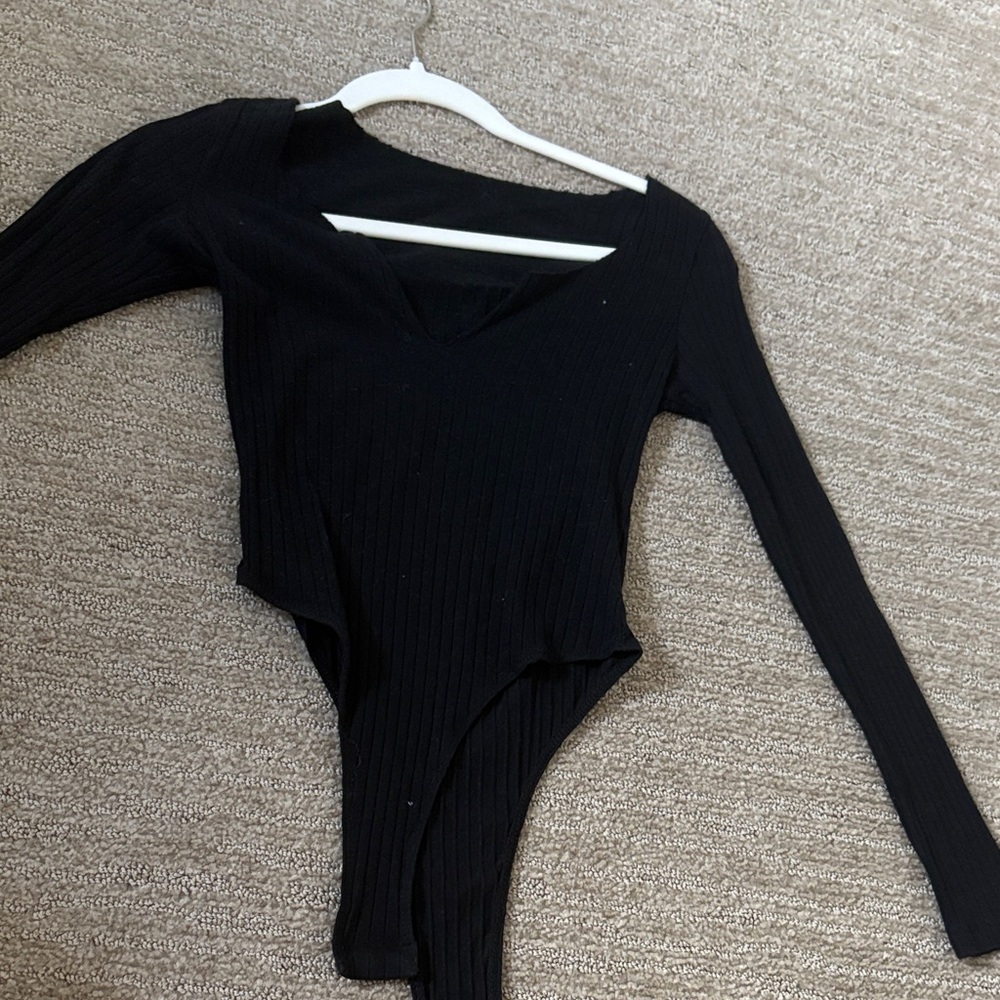 SHEIN Black Ribbed Bodysuit